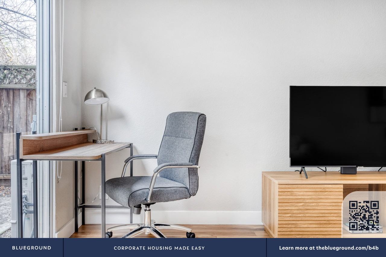 9 Forest Glen St #843 - Photo 5 of 31