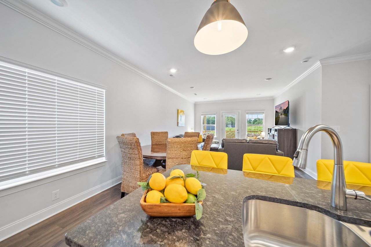 1621 Spring Berry Ln #NA - Photo 4 of 48