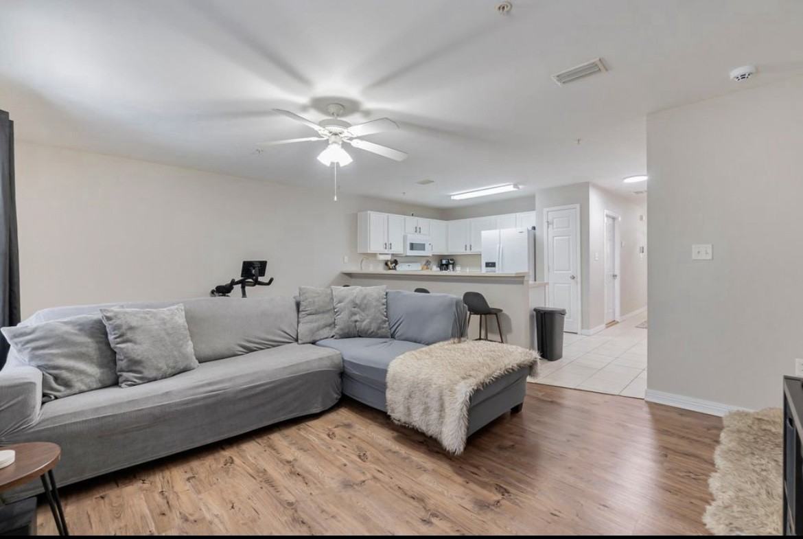 17 Shell Ave Se #C1 - Photo 4 of 15