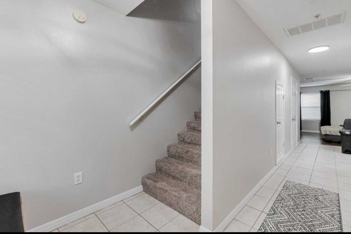 17 Shell Ave Se #C1 - Photo 7 of 15