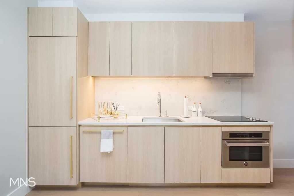 W 19th St #9L - Photo 2 of 11