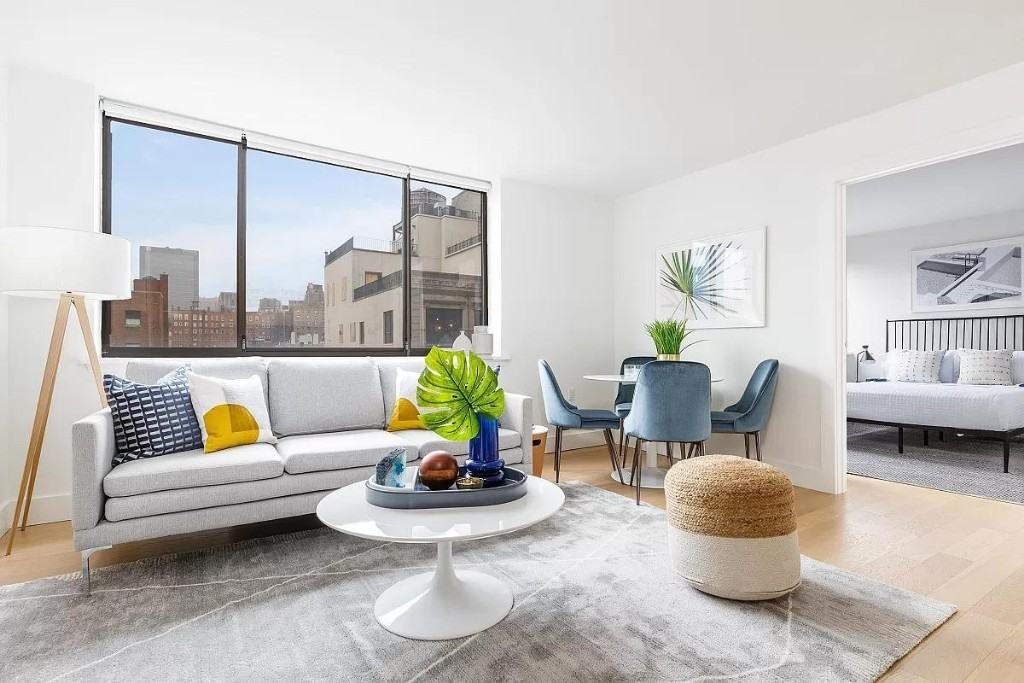 W 19th St #9B - Photo 4 of 13