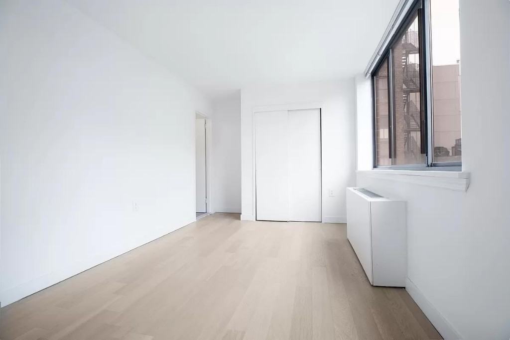 W 19th St #6J - Photo 4 of 12