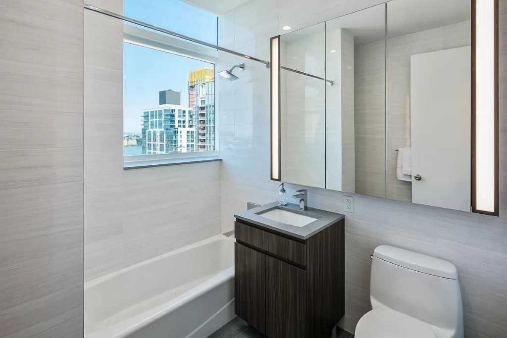 W 28th St #1222 - Photo 4 of 11