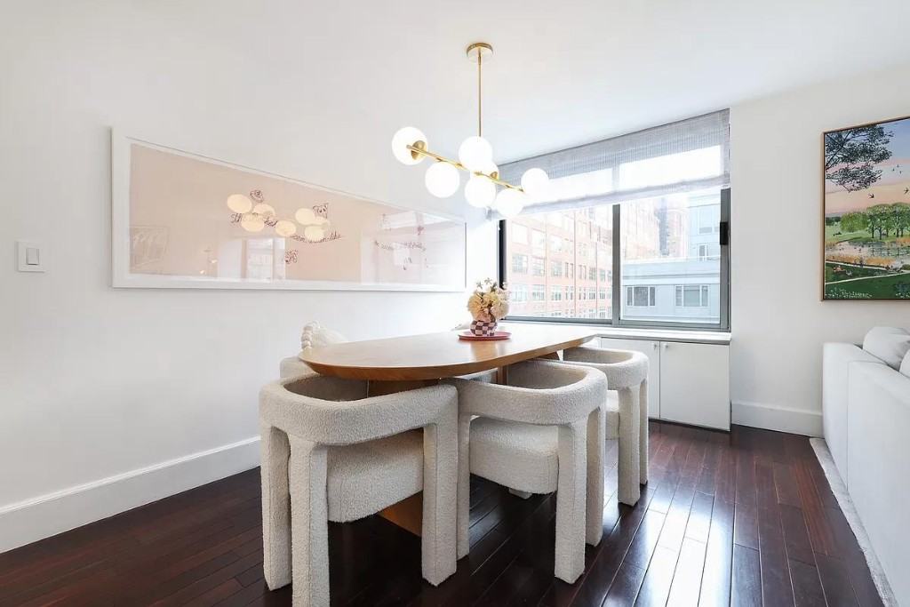 W 17th St #5L - Photo 4 of 20