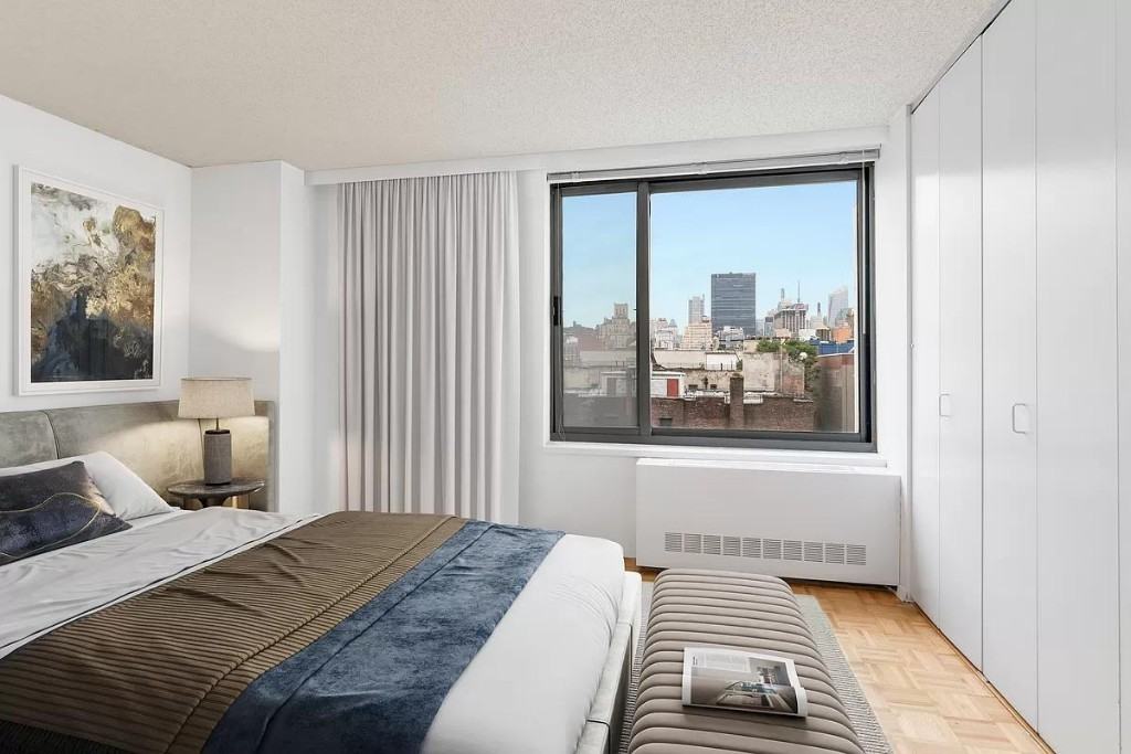 W 17th St #7A - Photo 2 of 8