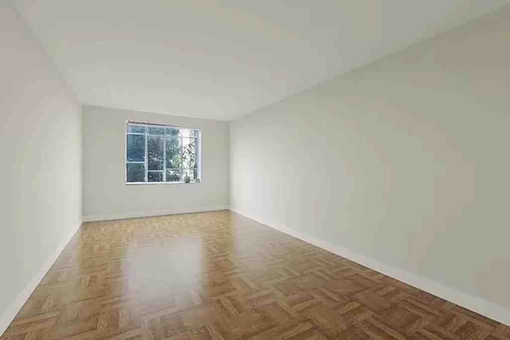 W 24th St #1CW - Photo 6 of 15