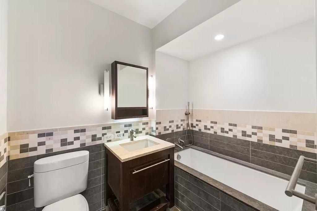 W 24th St #15H - Photo 7 of 18