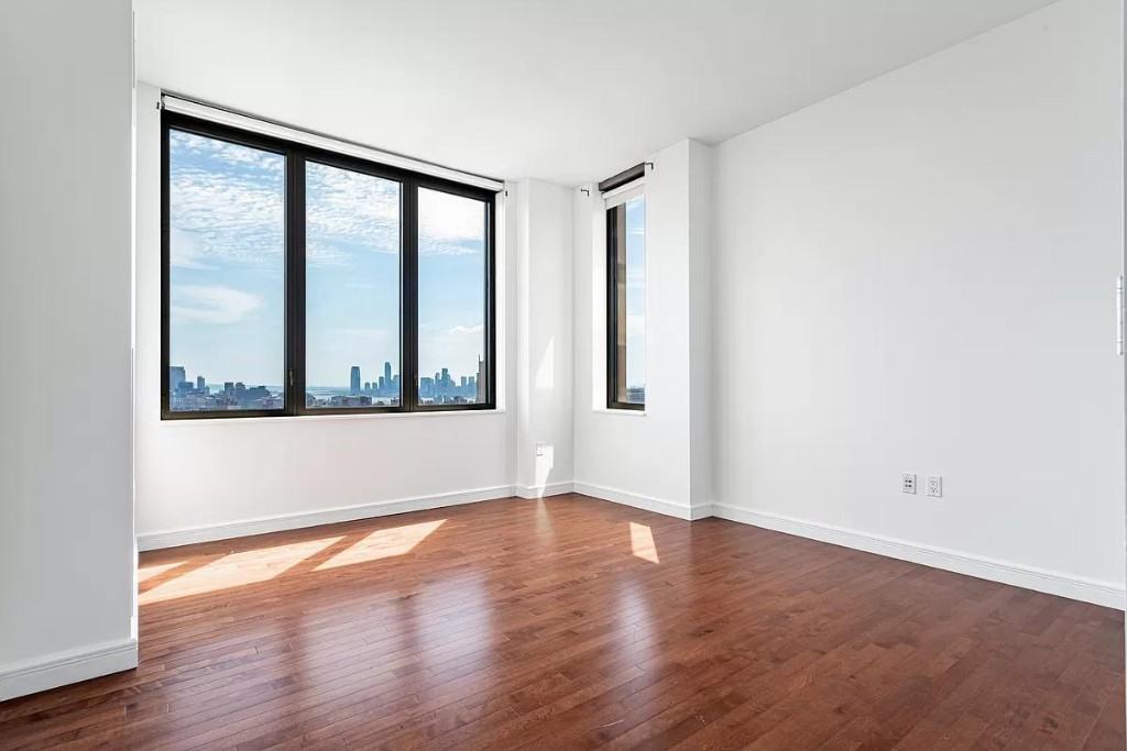 W 24th St #28C - Photo 6 of 20