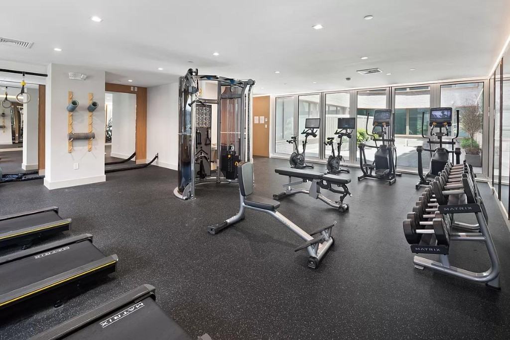 Delancey St #2C - Photo 7 of 8