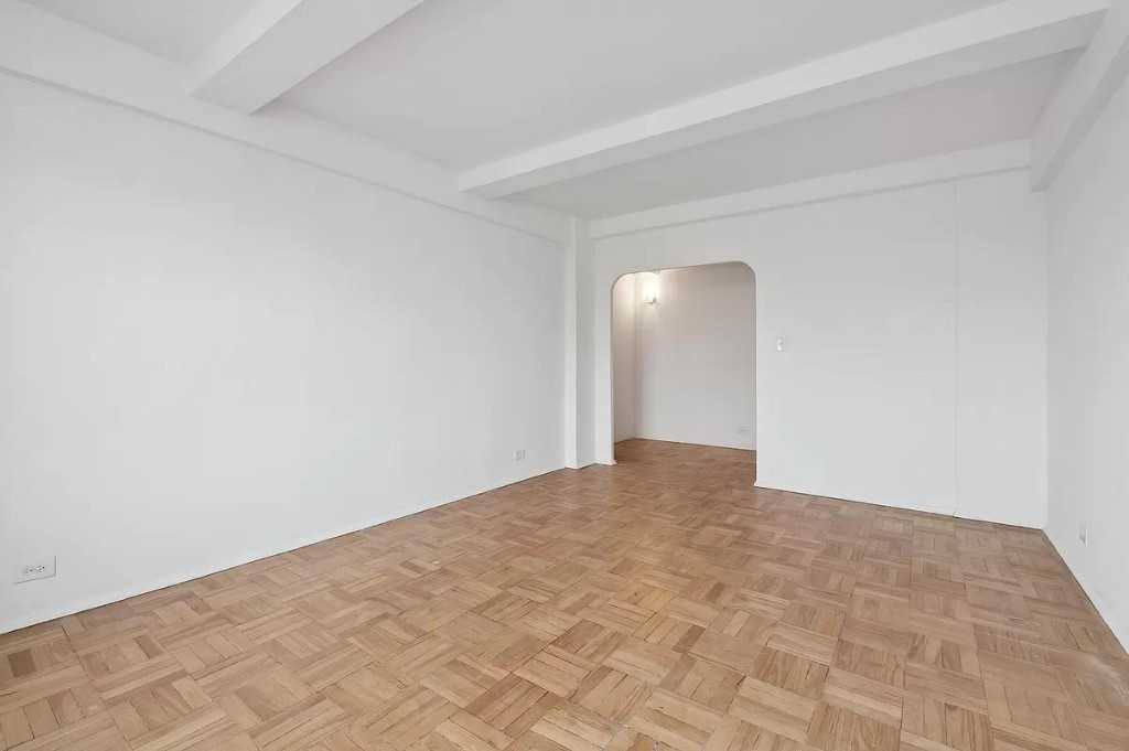 Grand St #C8E - Photo 2 of 13