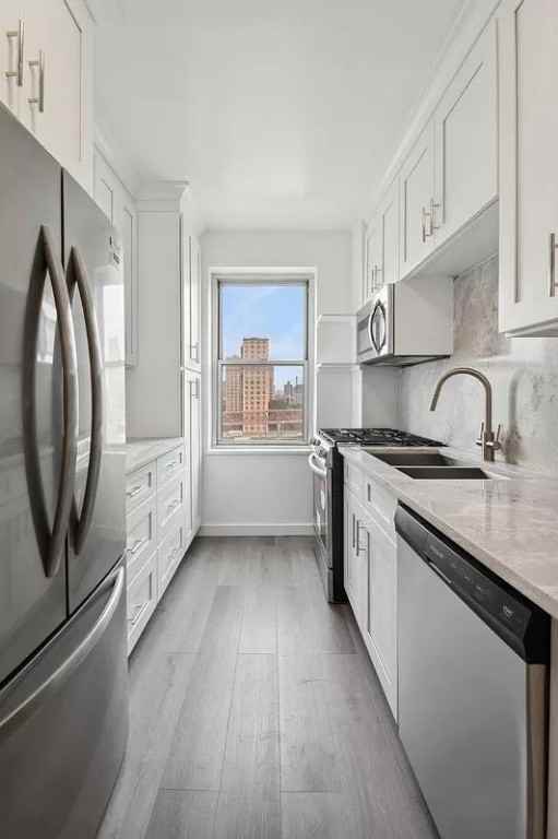 Grand St #C8E - Photo 5 of 13