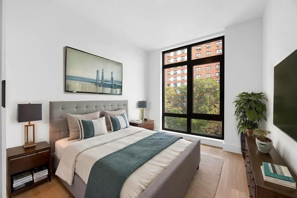 Pitt St #6B - Photo 2 of 8