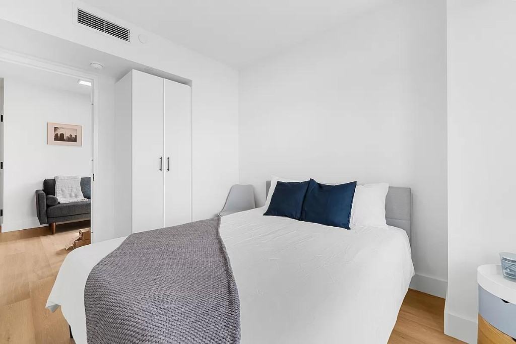 Pitt St #11E - Photo 3 of 20