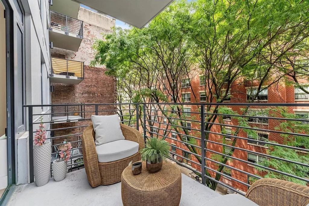 Pitt St #12D - Photo 5 of 9