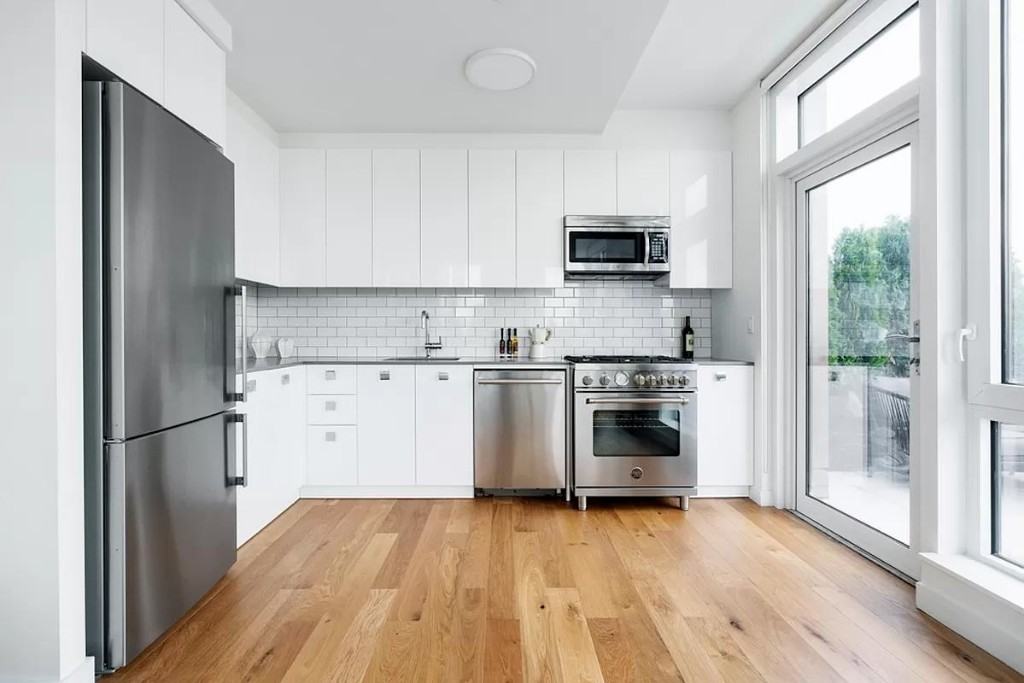 Delancey St #1609 - Photo 3 of 13