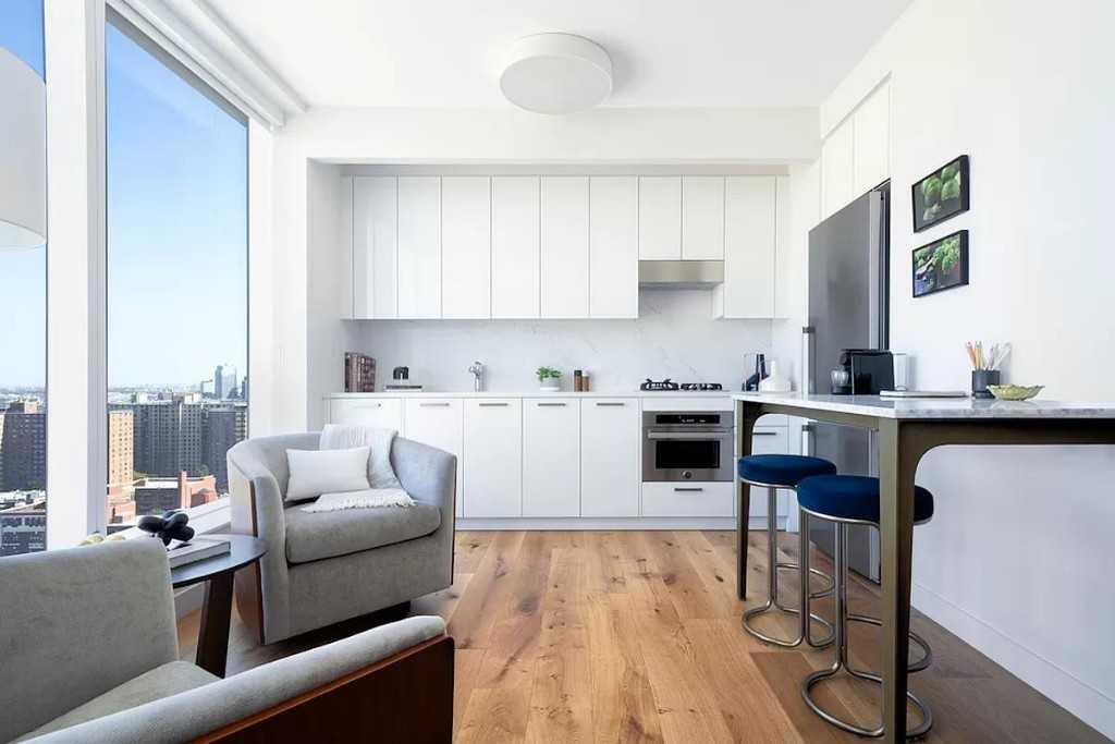 Broome St #610 - Photo 2 of 11