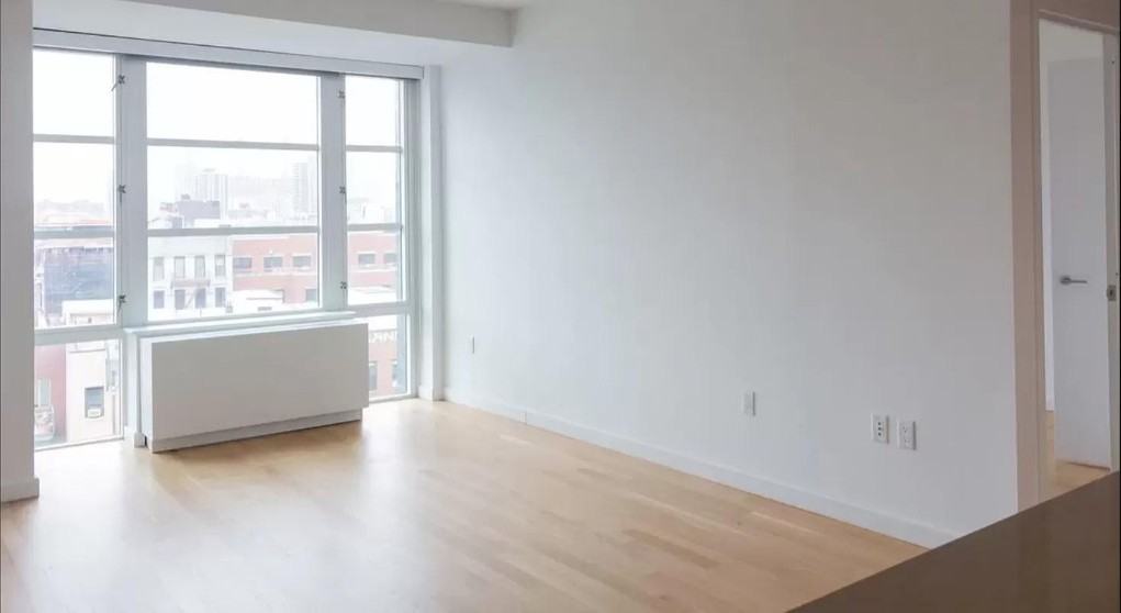 E Houston St #9F - Photo 3 of 12