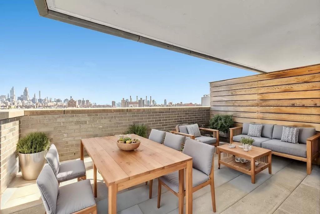 E Houston St #12D - Photo 3 of 20