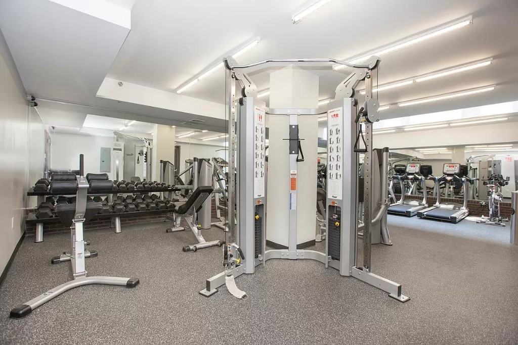 E Houston St #12D - Photo 5 of 20