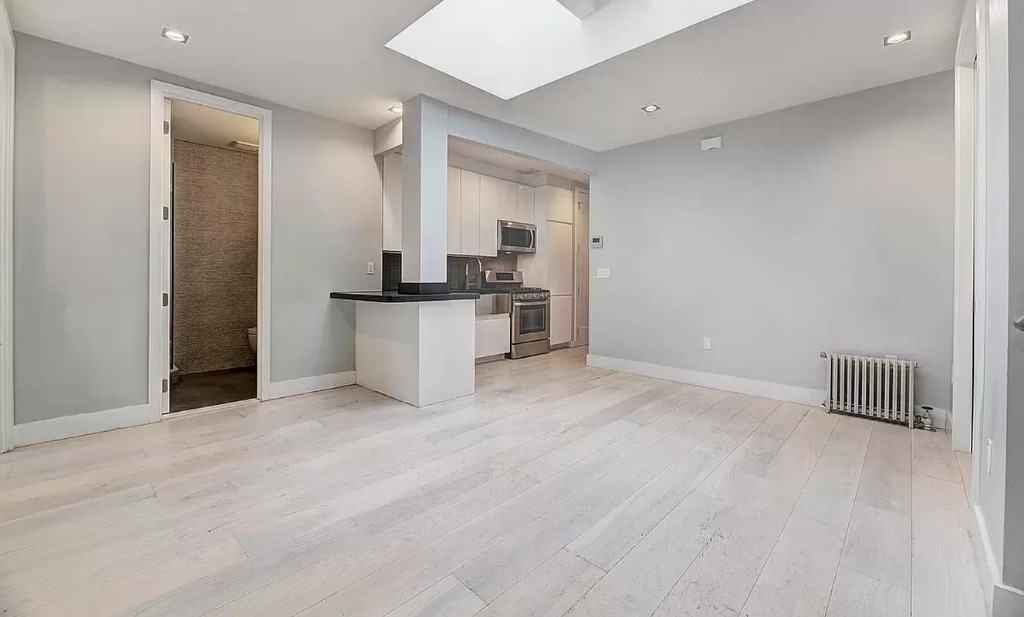 Stanton St #6B - Photo 2 of 10