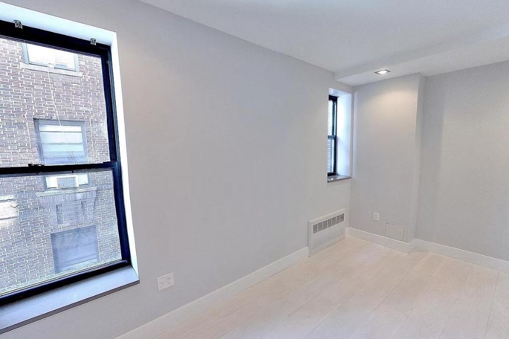 Stanton St #3H - Photo 3 of 7