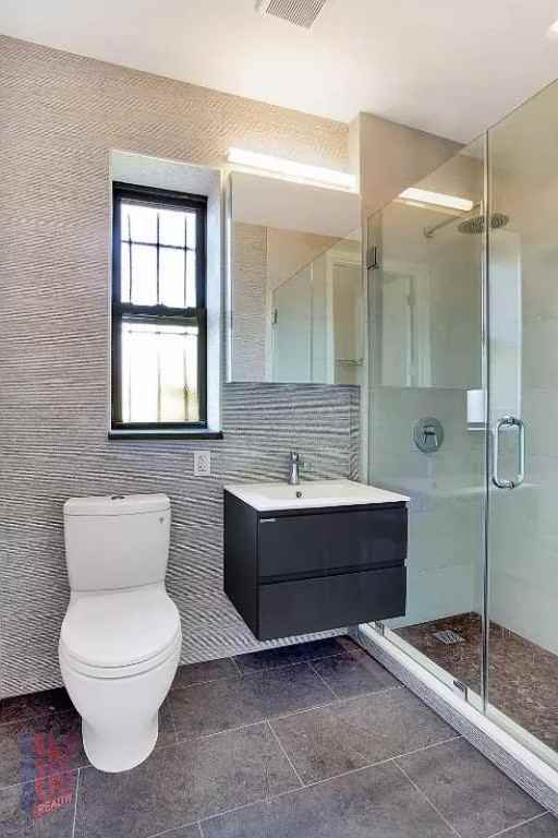 Stanton St #4A - Photo 4 of 5