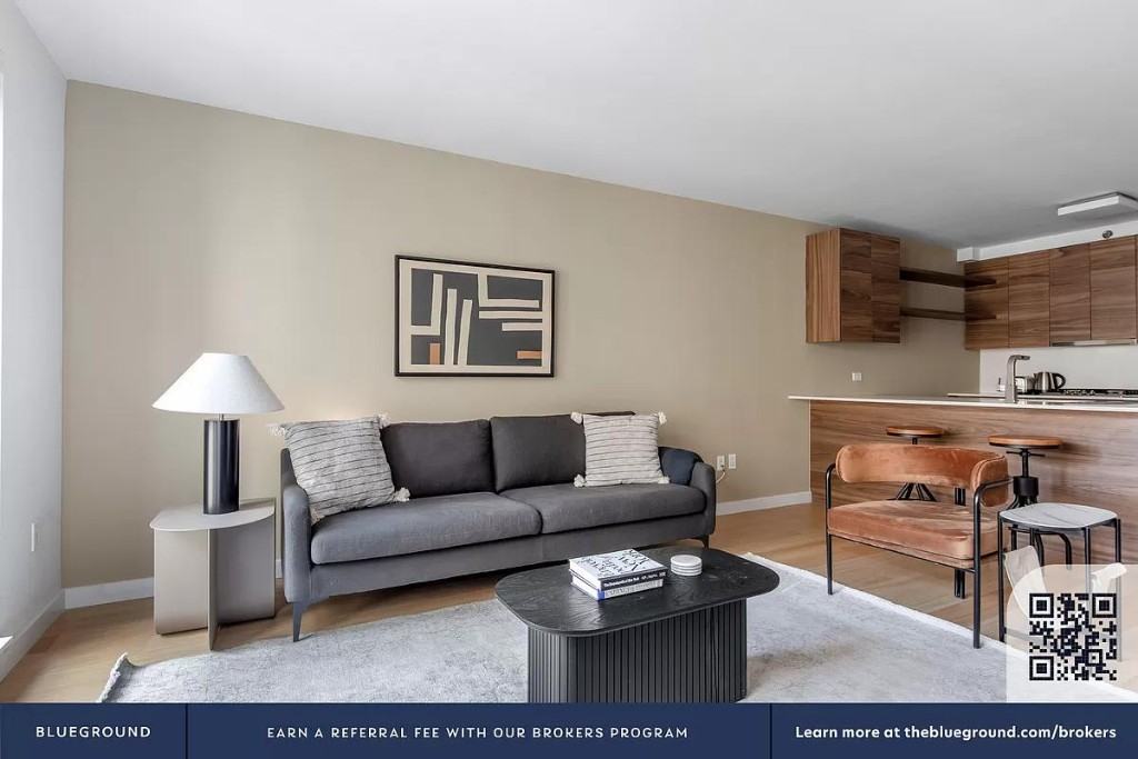 Suffolk St #6F - Photo 4 of 20