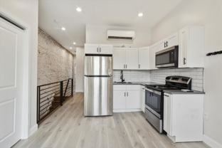 FRANKFORD_3510 - Photo 1 of 1