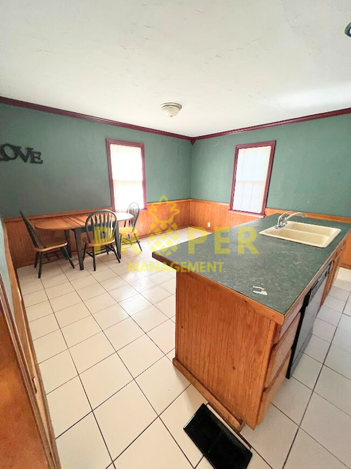 53 E Parkwood Dr - Photo 6 of 11