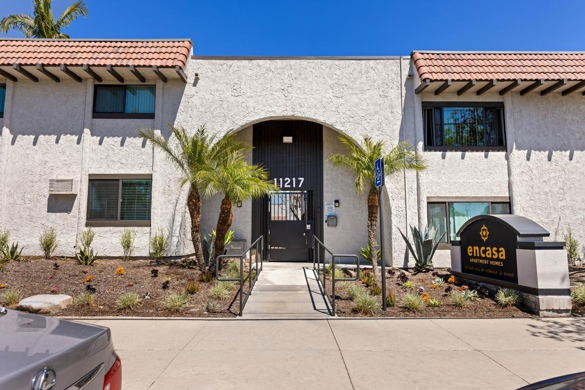 11217 Barnwall St - Photo 4 of 14