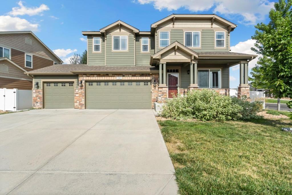 303 Tahoe Dr - Photo 2 of 20