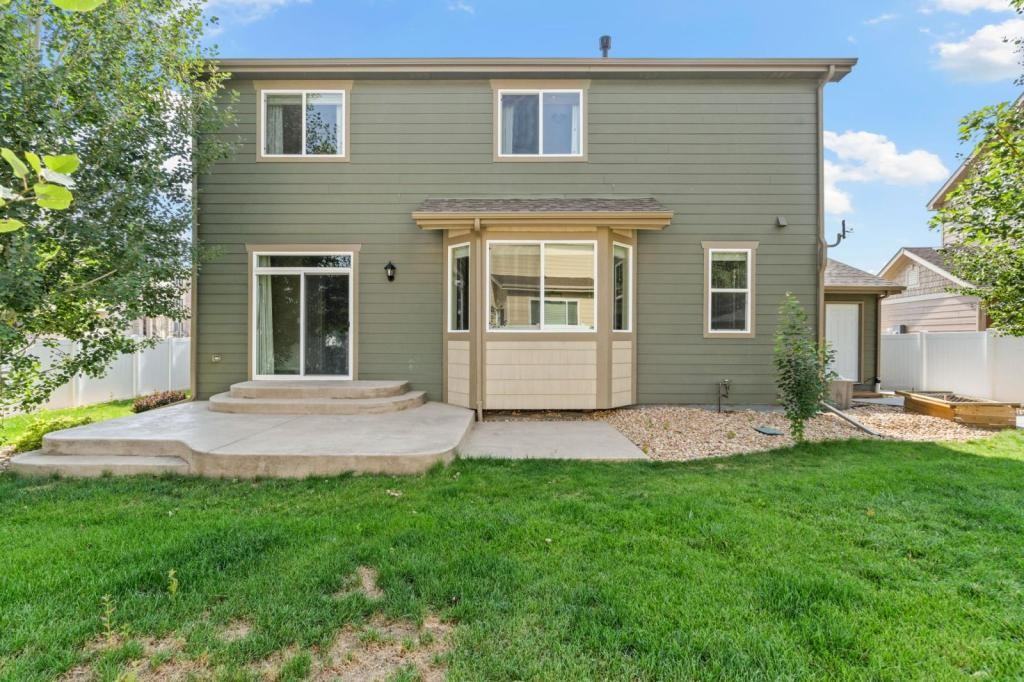 303 Tahoe Dr - Photo 7 of 20