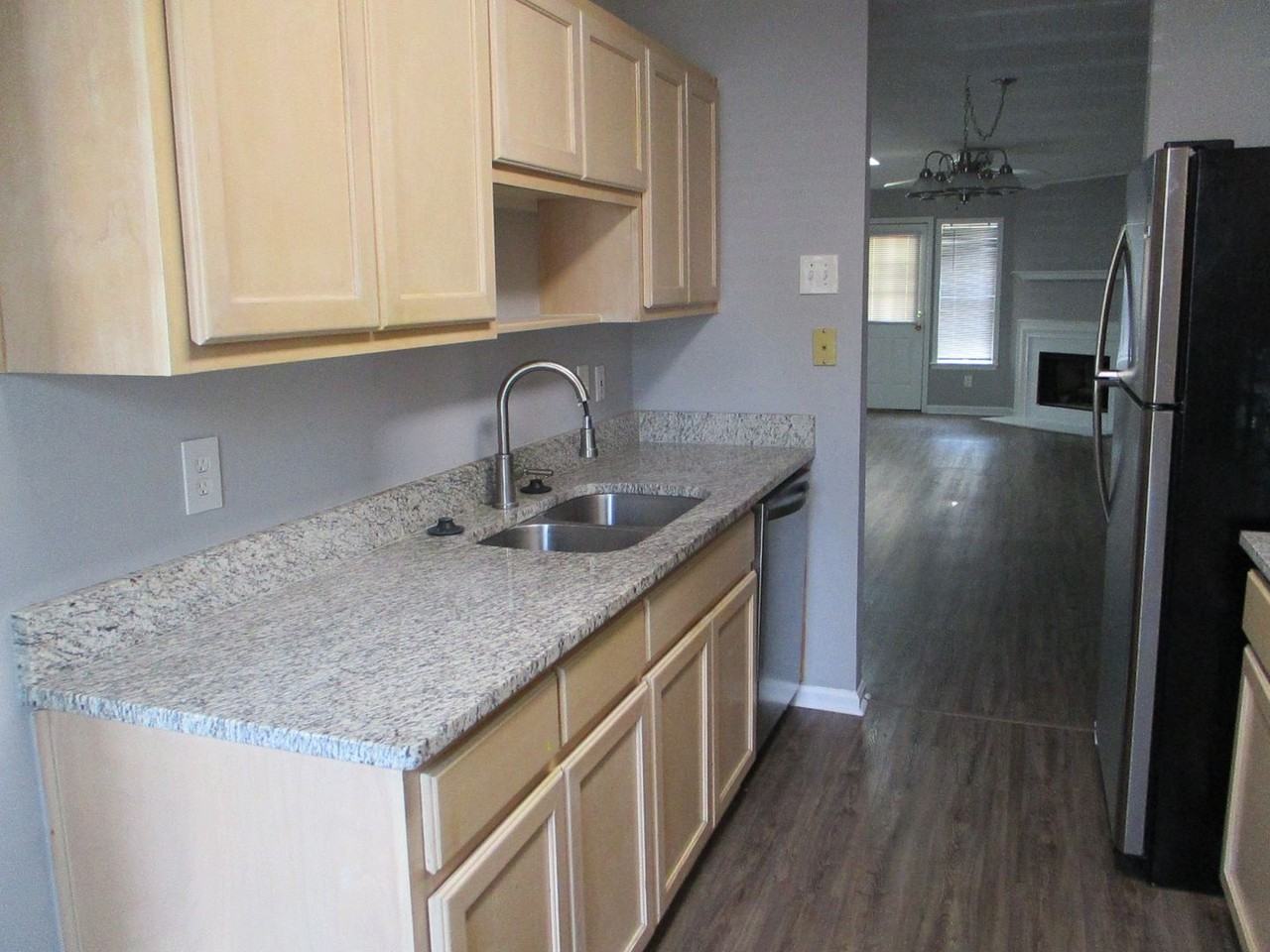 22 Innisbrook Dr - Photo 6 of 17