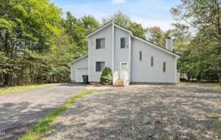 featured image of 9197 Buttonwood Ct