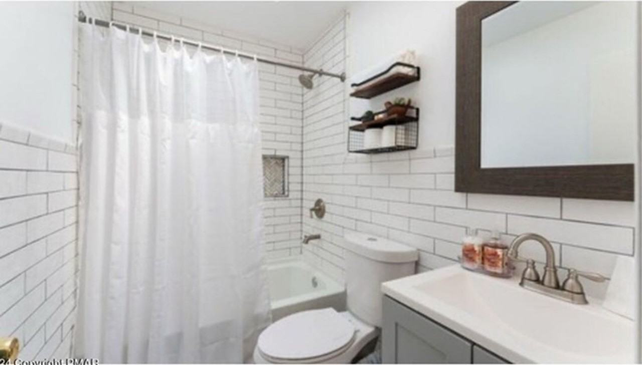 9197 Buttonwood Ct - Photo 5 of 6