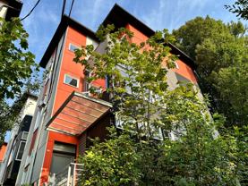 4721 9th Ave Ne - Photo 1 of 1