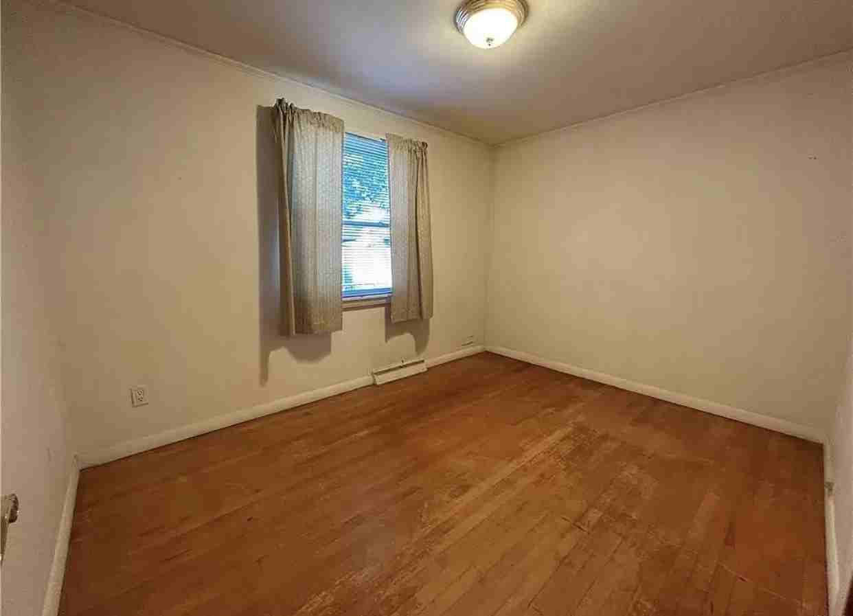 125 Lyndale Dr #NA - Photo 3 of 13