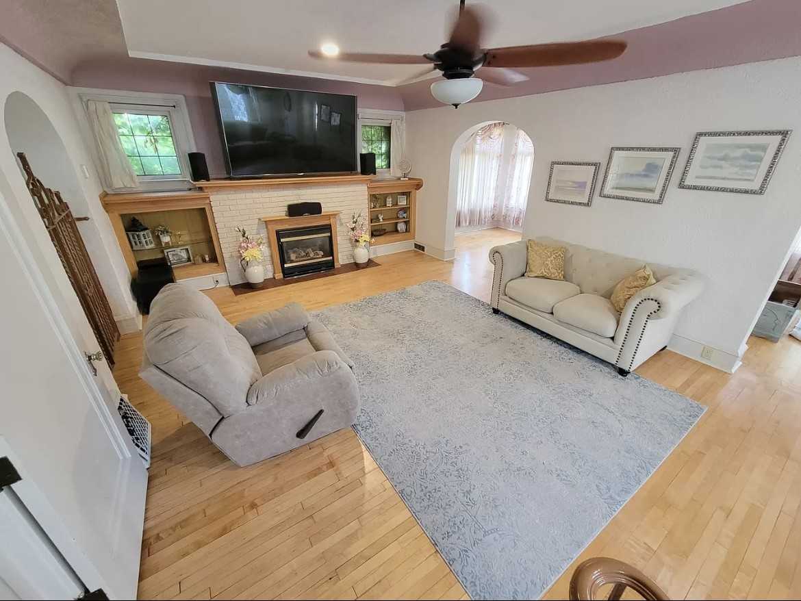 615 N Lawe St #NA - Photo 2 of 9