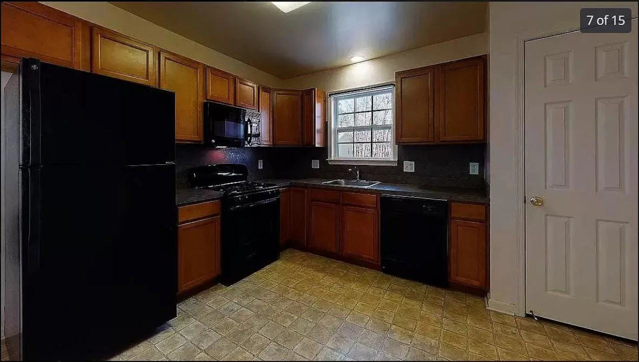 312 Orange Tree Ave #NA - Photo 3 of 10