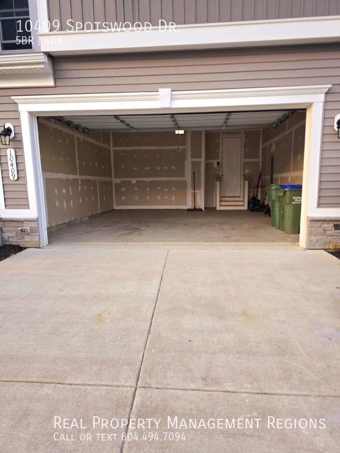 10409 Spotswood Dr - Photo 3 of 50