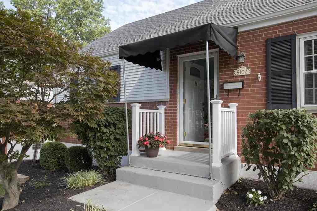 4102 Larchview Dr #NA - Photo 3 of 36