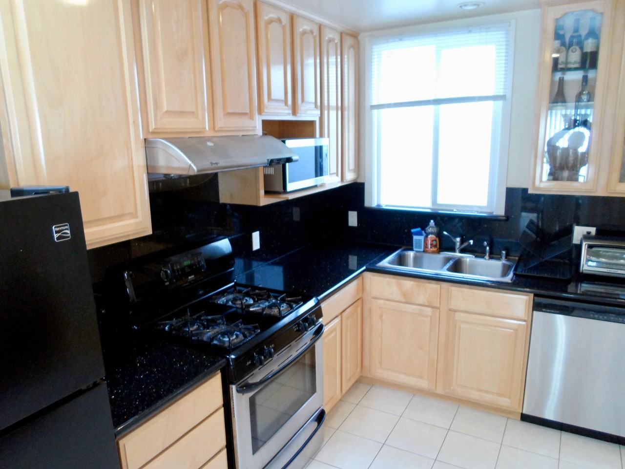1690 33rd Ave #1 - Photo 2 of 5