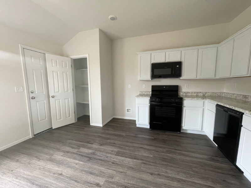 2609 S Silver St - Photo 6 of 18