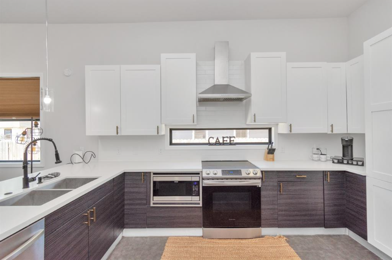 3439 Reeves St - Photo 5 of 13