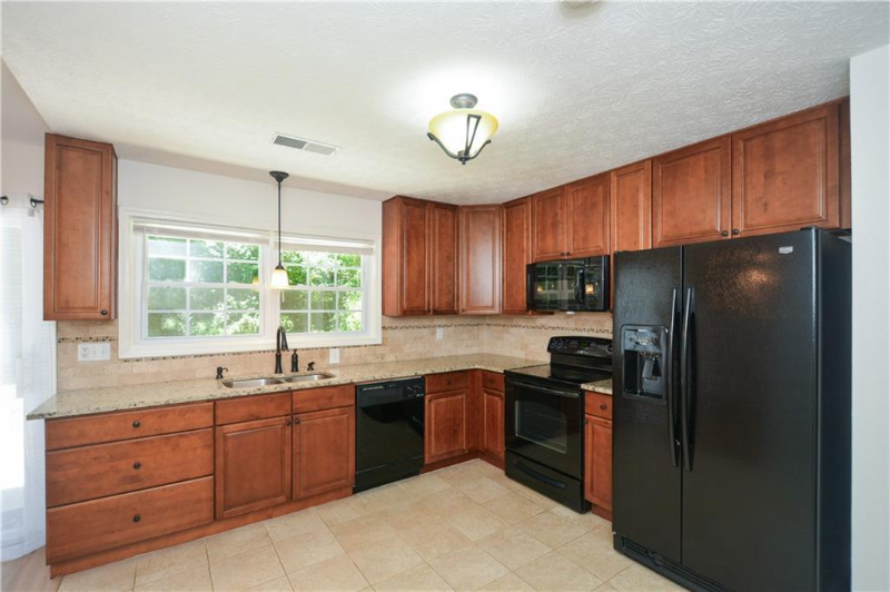 3237 Creek Hollow Drive - Photo 3 of 10