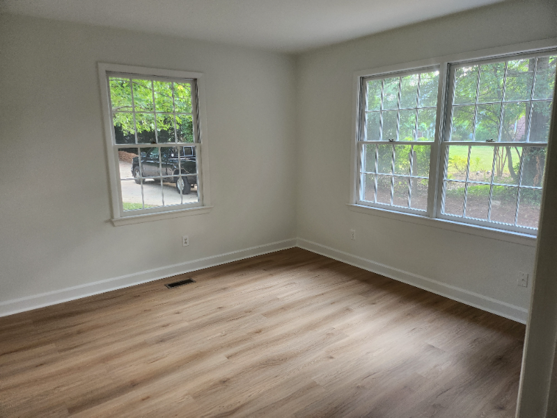 222 7th Ave Ne - Photo 2 of 20