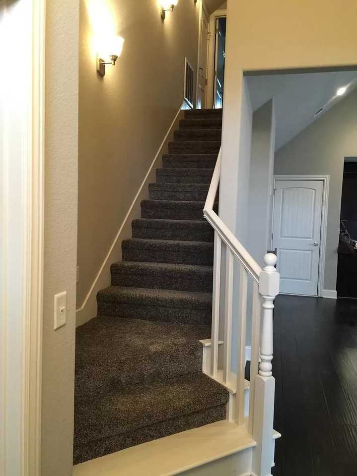 3218 Southwest Stonepoint Avenue - Photo 6 of 9