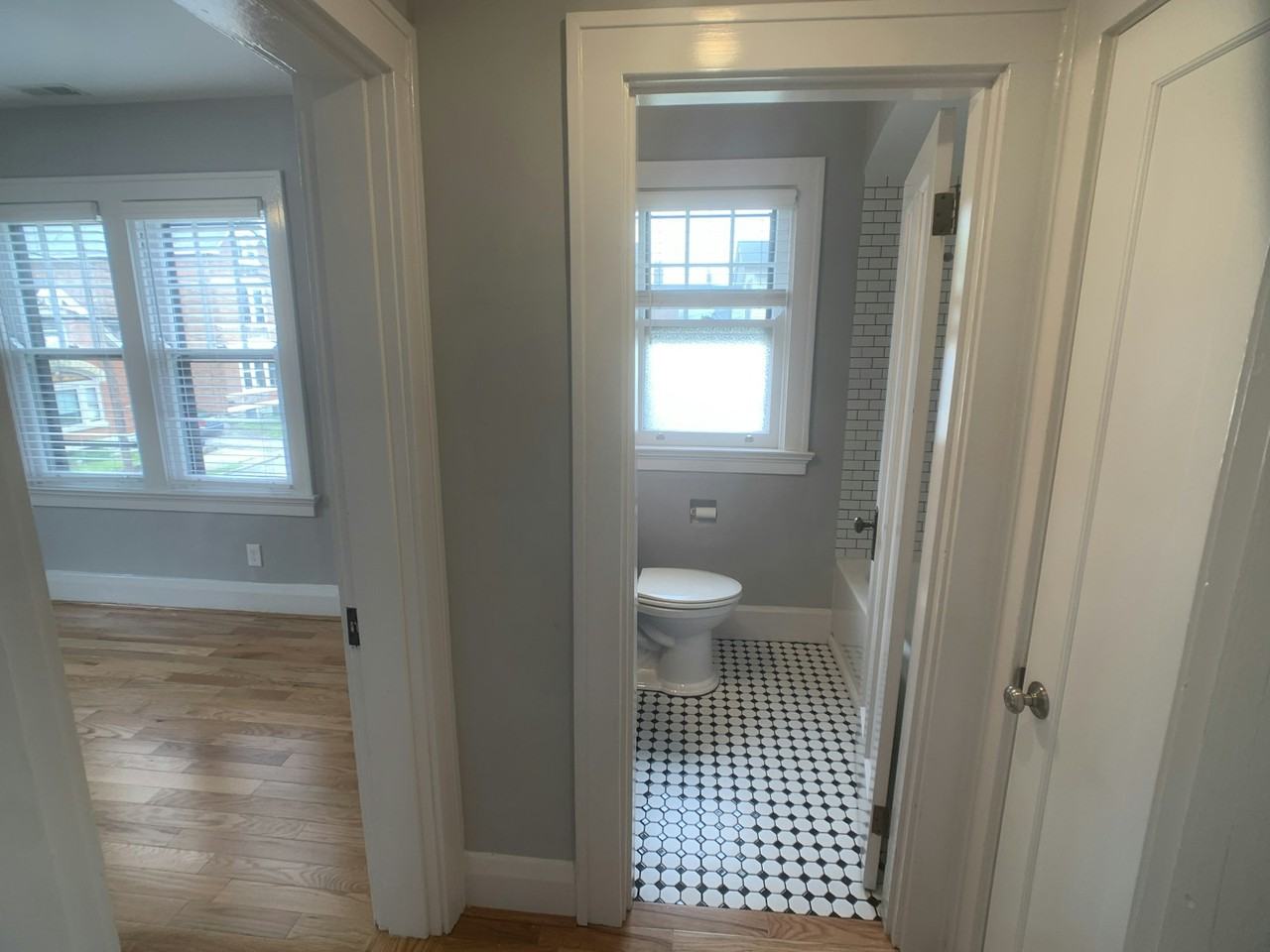 1914 Eastern Avenue, Unit APT 3 - Photo 5 of 10