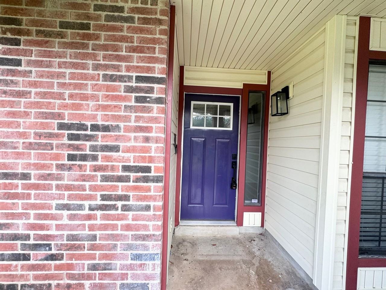 2115 Crested Walk - Photo 2 of 50